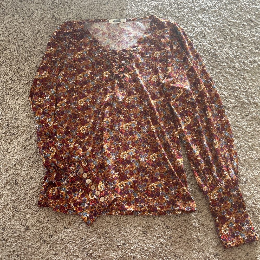 Floral pattern blouse